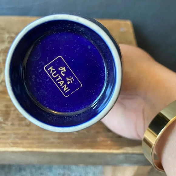 Vintage Kutani Floral Peacocks Painted Made In Japan Mini Vase Home Office Decor - Picture 3 of 5